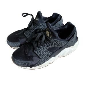 Nike Air Huarache Run Premium Shoes Black Snakeskin‎ Sail 683818-011 Women’s 7.5